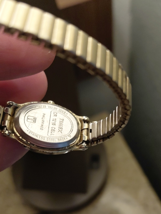 Gold Tone Oval Women\'s Watch - Unbranded